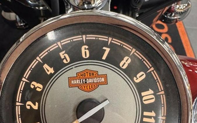 2012 Harley-Davidson Softail FLSTC - Heritage Classic