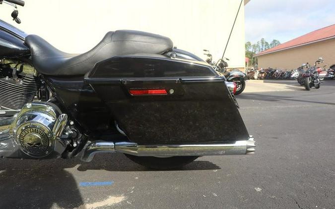 2013 Harley-Davidson® FLHX - Street Glide®