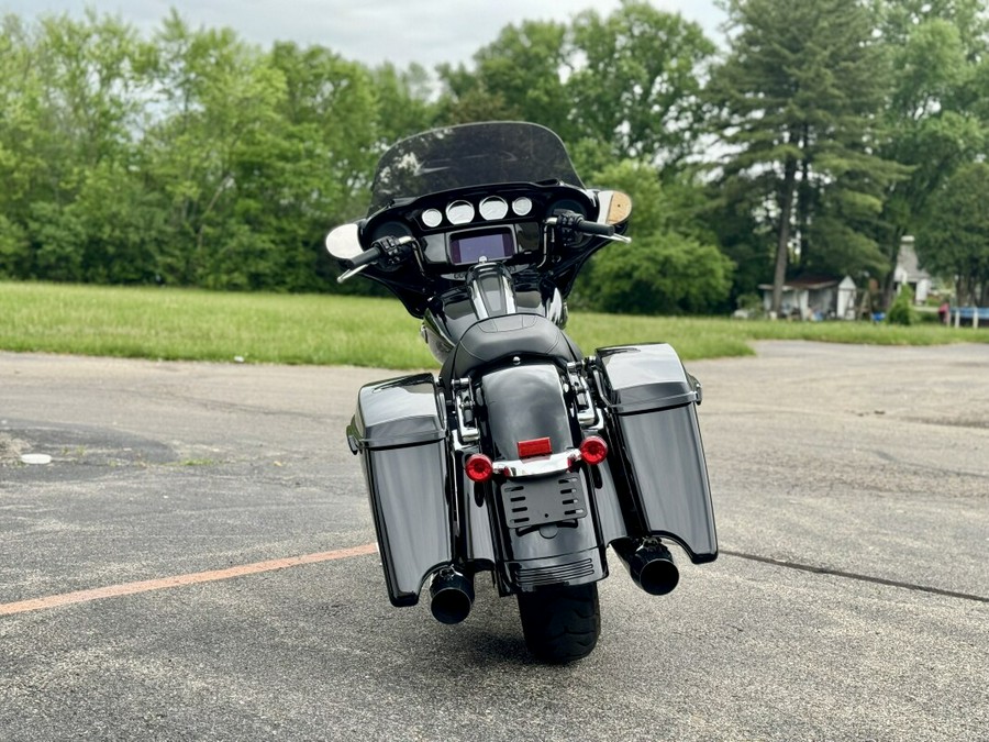 2022 Harley-Davidson Street Glide Special Black