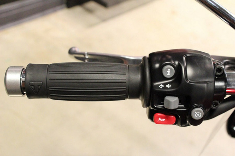 2026 Triumph Bonneville Speedmaster Carnival red