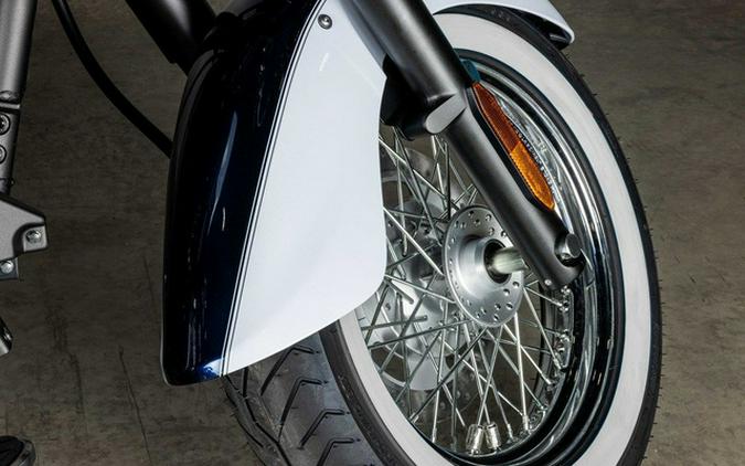 2026 Kawasaki Vulcan 900 Classic