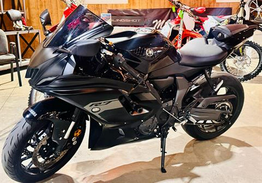 2025 Yamaha YZF-R7