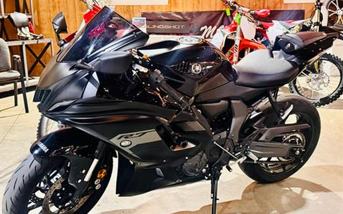 2025 Yamaha YZF-R7