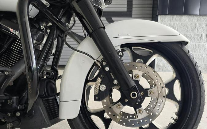 2020 Harley-Davidson® Street Glide® Special Stone Washed White Pearl