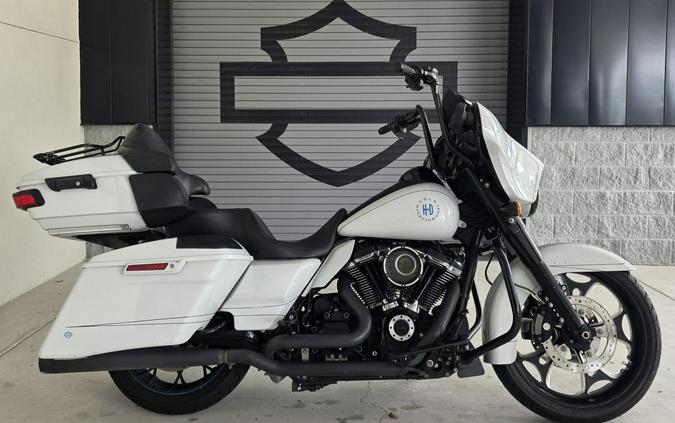 2020 Harley-Davidson® Street Glide® Special Stone Washed White Pearl