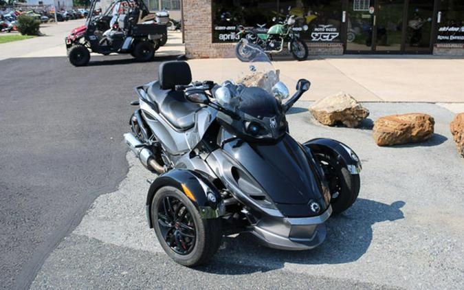 2012 Can-Am® Spyder Roadster RS-S