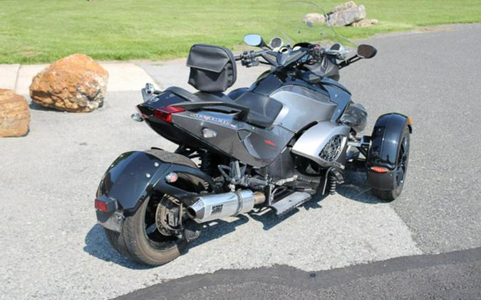 2012 Can-Am® Spyder Roadster RS-S