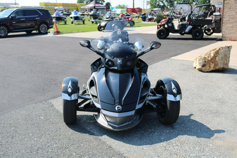 2012 Can-Am® Spyder Roadster RS-S
