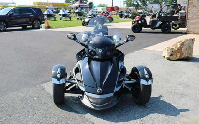 2012 Can-Am® Spyder Roadster RS-S