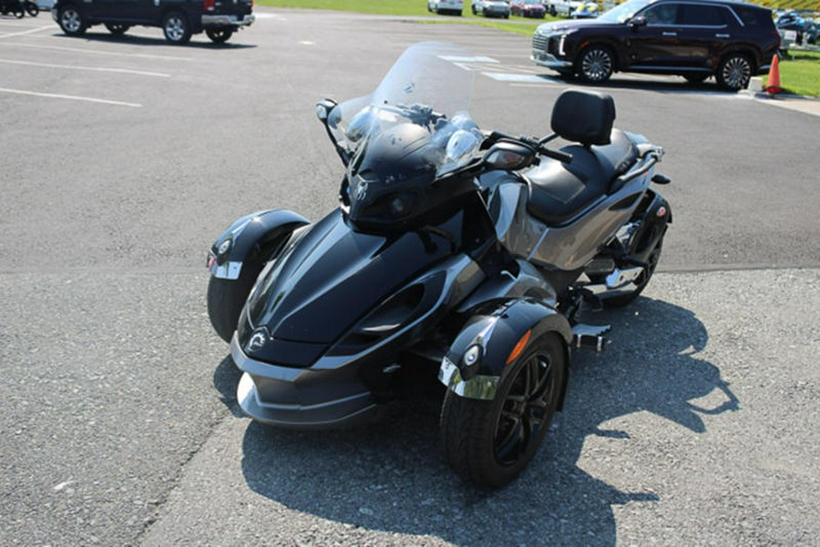 2012 Can-Am® Spyder Roadster RS-S