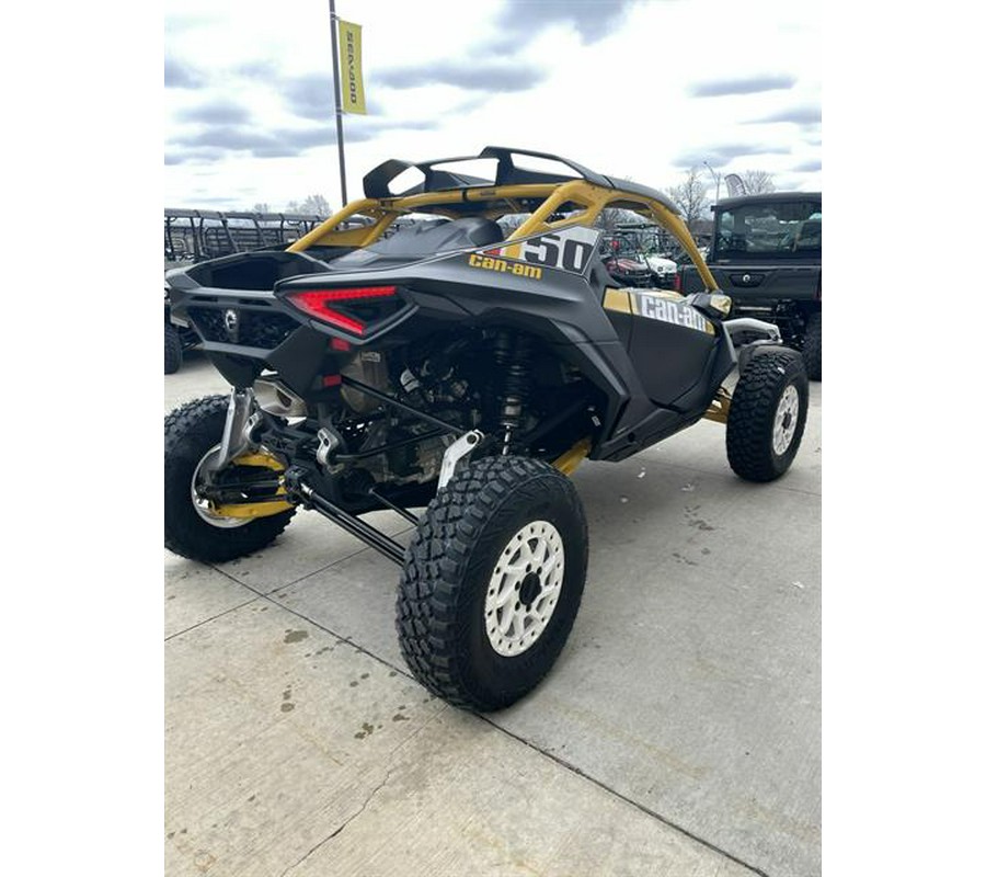 2024 Can-Am Maverick R X RS with Smart-Shox