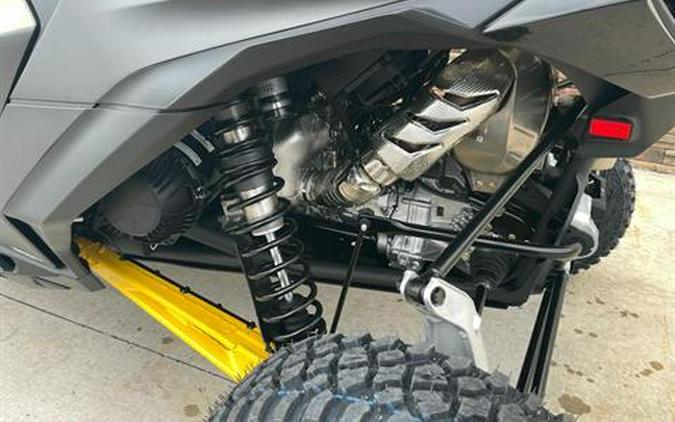 2024 Can-Am Maverick R X RS with Smart-Shox