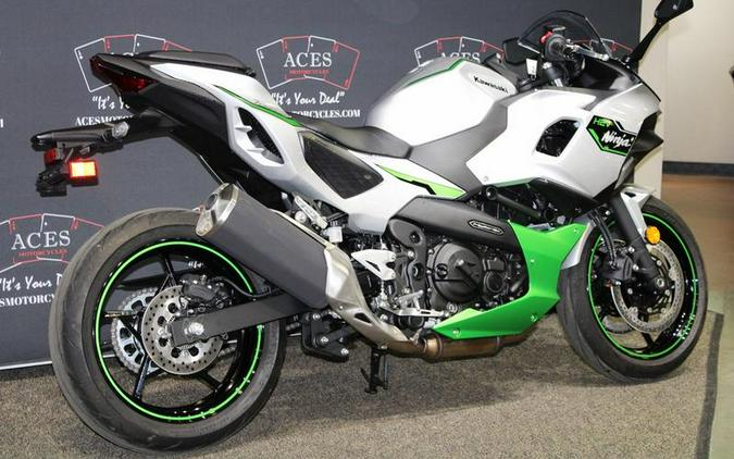 2024 Kawasaki Ninja® 7 Hybrid ABS