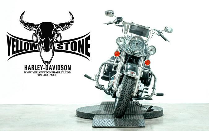 2015 Harley-Davidson® Heritage Softail® Classic Vivid Black