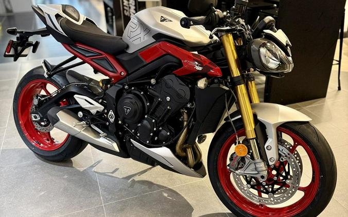 2026 Triumph STREET TRIPLE 765 RX
