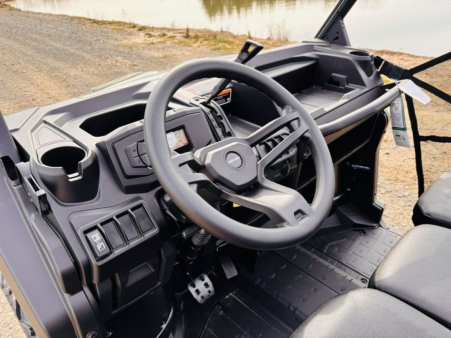 2026 Can-Am® Defender DPS HD7 Compass Green
