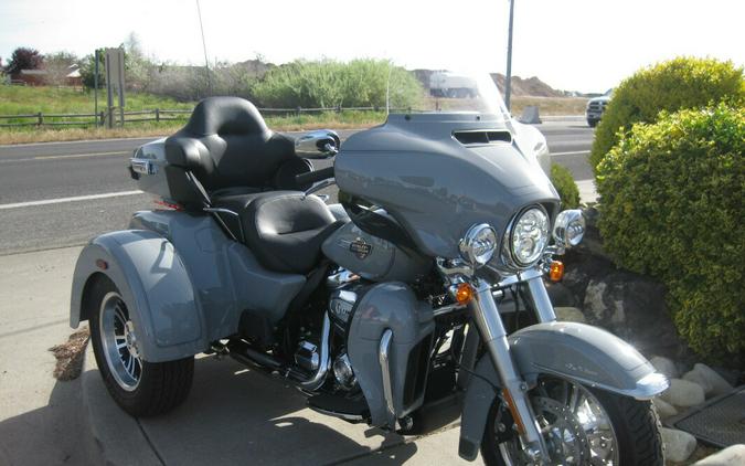 2024 Harley-Davidson Tri Glide Ultra Billiard Gray