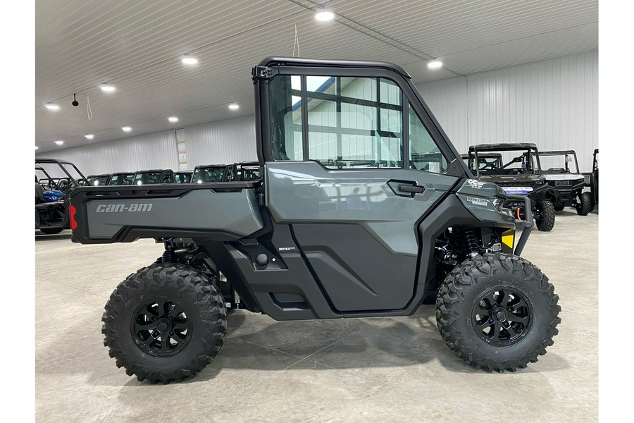 2024 Can-Am Defender Limited HD10