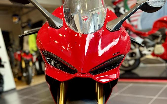 2026 Ducati PANIGALE V2S