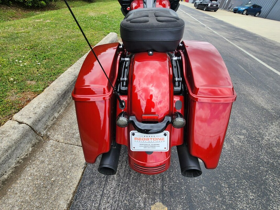 FLTRXS 2018 Road Glide Special