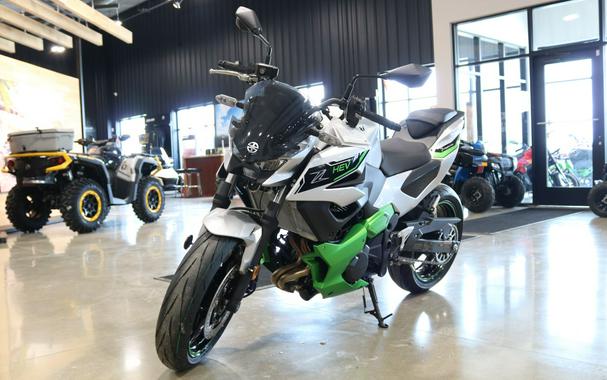 2024 Kawasaki Z7 Hybrid ABS