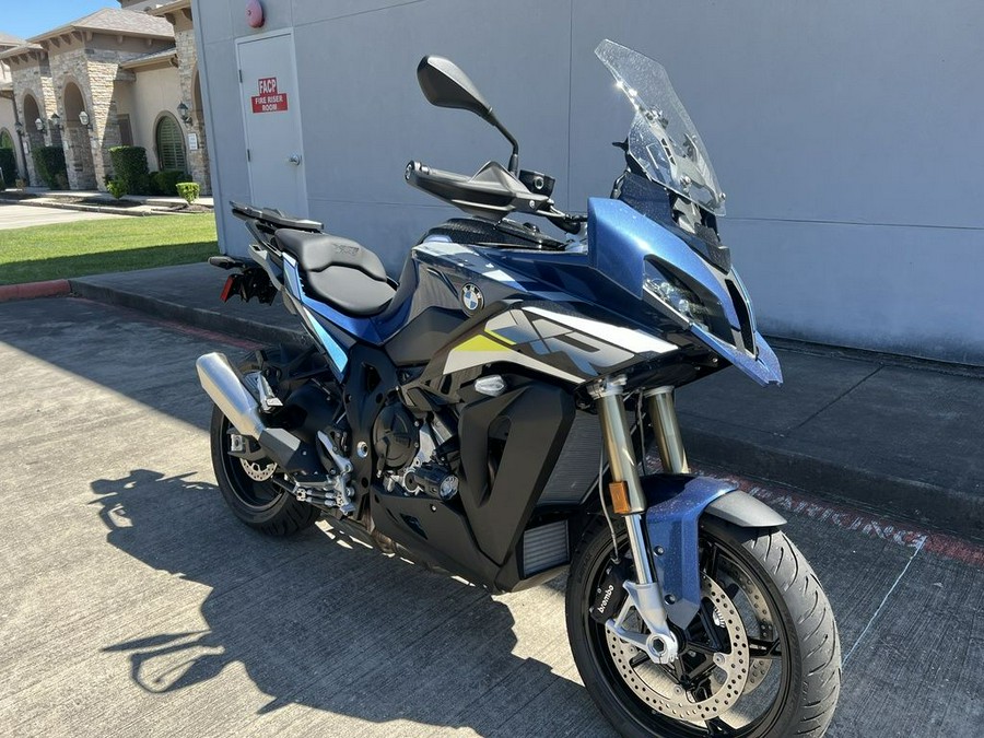 2024 BMW S 1000 XR Gravity Blue Metallic