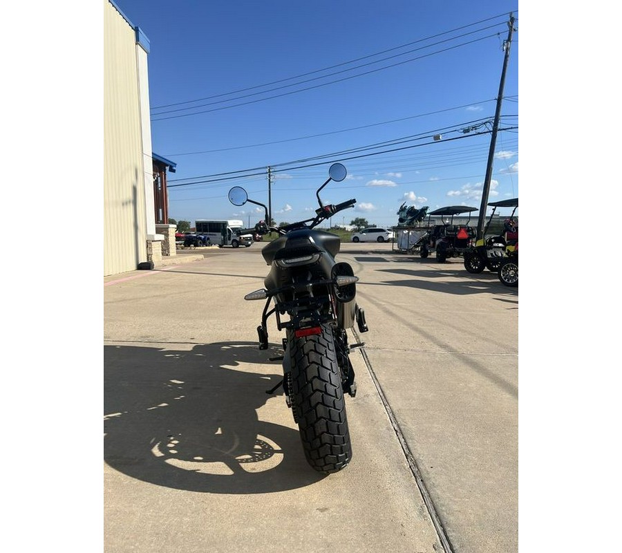 2025 Husqvarna® Svartpilen 801