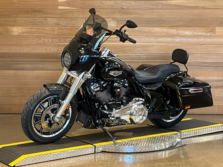 2019 Harley-Davidson Road King®