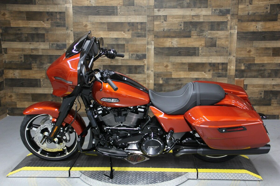 2024 Harley-Davidson Street Glide® Whiskey Fire - Black Finish