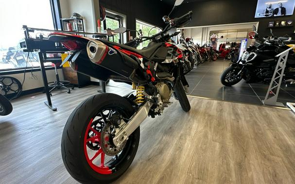 2026 Ducati Hypermotard 698 RVE