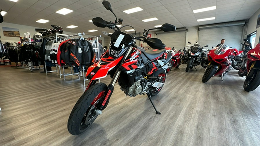 2026 Ducati Hypermotard 698 RVE