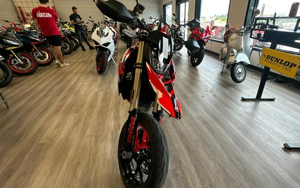 2026 Ducati Hypermotard 698 RVE