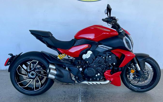 2024 Ducati DIAVELV4