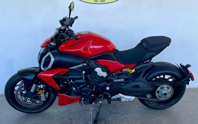 2024 Ducati DIAVELV4