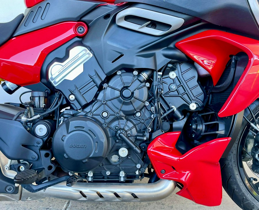 2024 Ducati DIAVELV4
