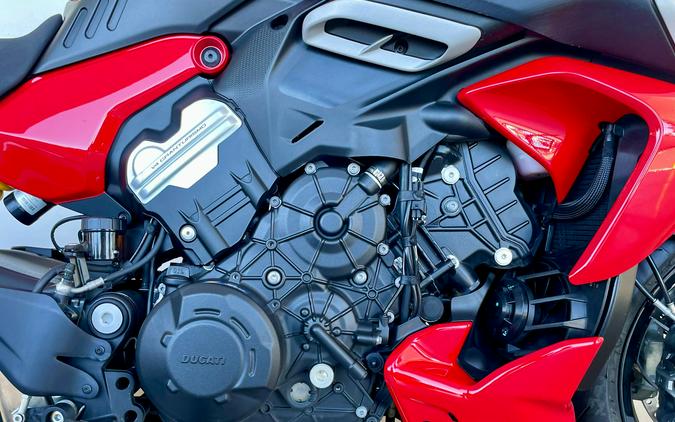 2024 Ducati DIAVELV4