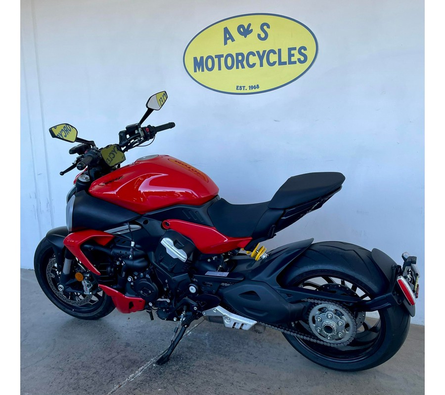 2024 Ducati DIAVELV4