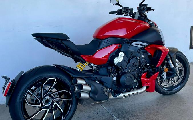 2024 Ducati DIAVELV4