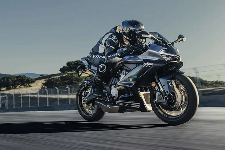 2026 675SS - CFMOTO