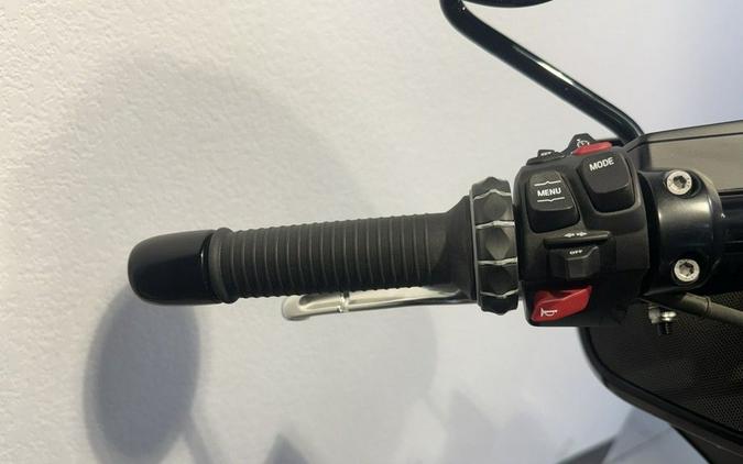 2024 BMW R 18 B Manhattan Metallic Matte