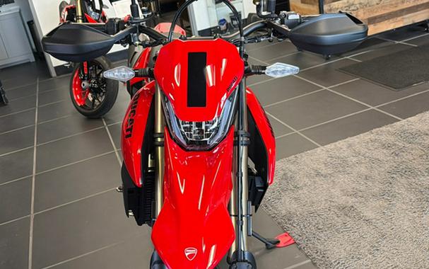 2026 Ducati HYPERMOTARD 698RVE