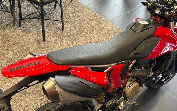 2026 Ducati HYPERMOTARD 698RVE