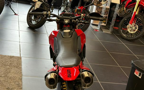 2026 Ducati HYPERMOTARD 698RVE