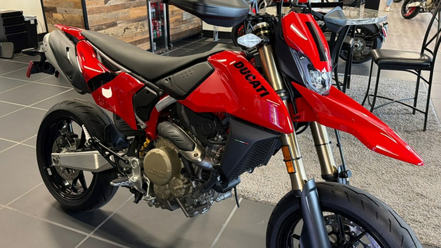 2026 Ducati HYPERMOTARD 698RVE