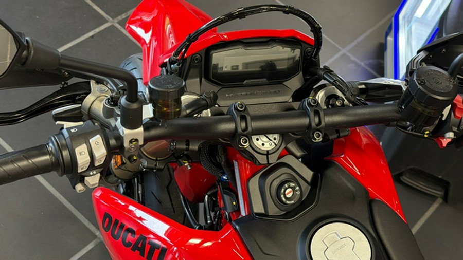 2026 Ducati HYPERMOTARD 698RVE
