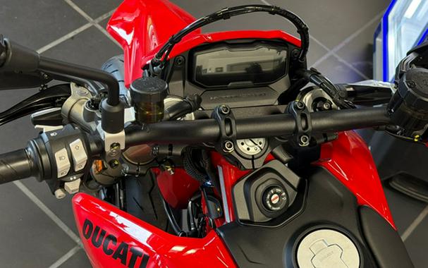2026 Ducati HYPERMOTARD 698RVE