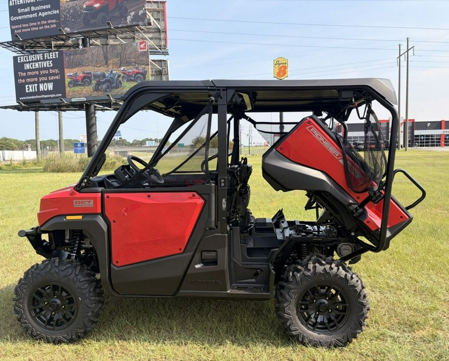 2026 Honda Pioneer 1000-5 Deluxe