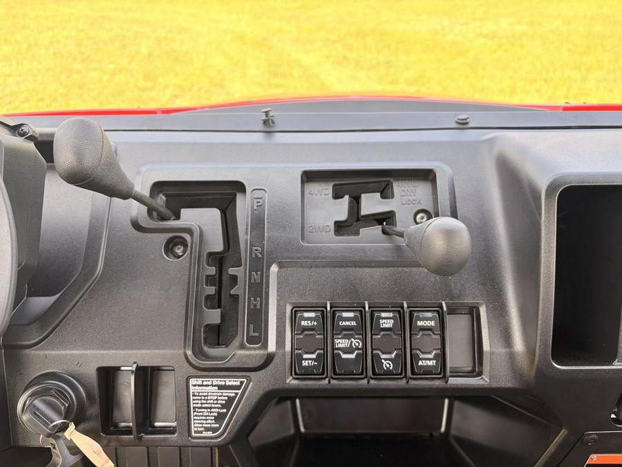 2026 Honda Pioneer 1000-5 Deluxe