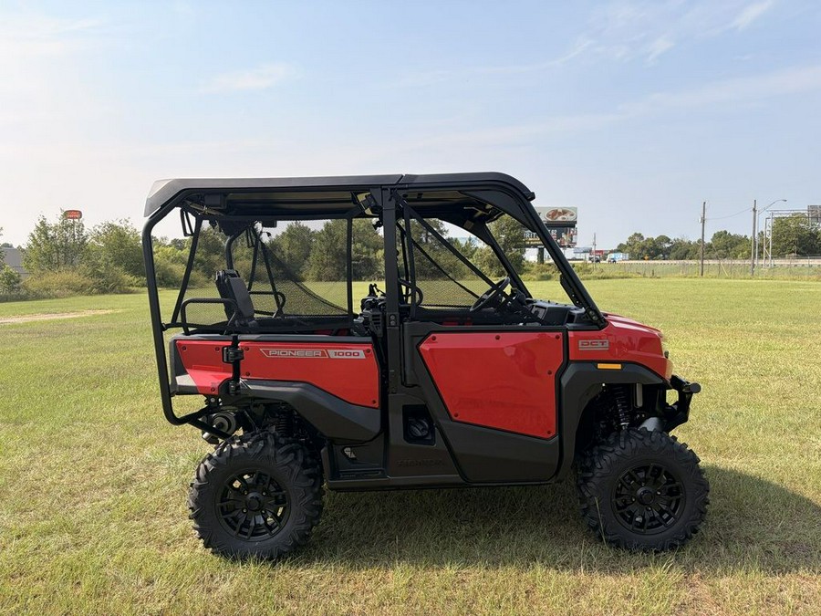2026 Honda Pioneer 1000-5 Deluxe