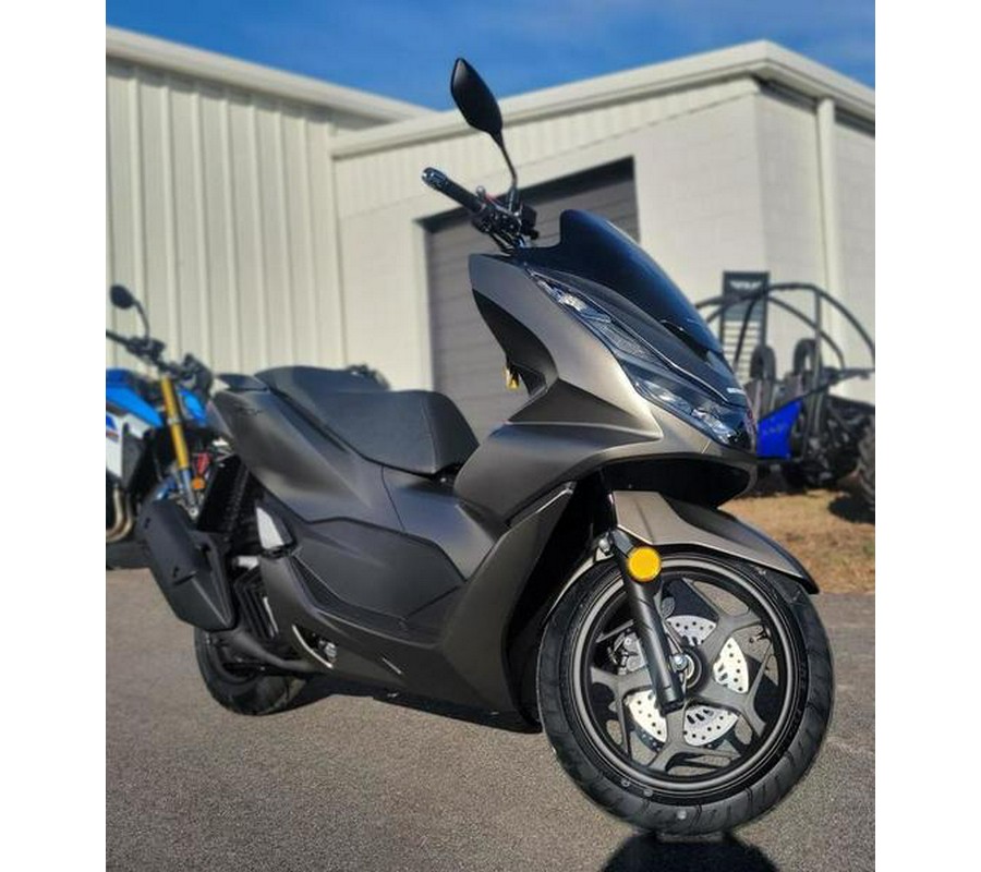 2023 Honda® PCX